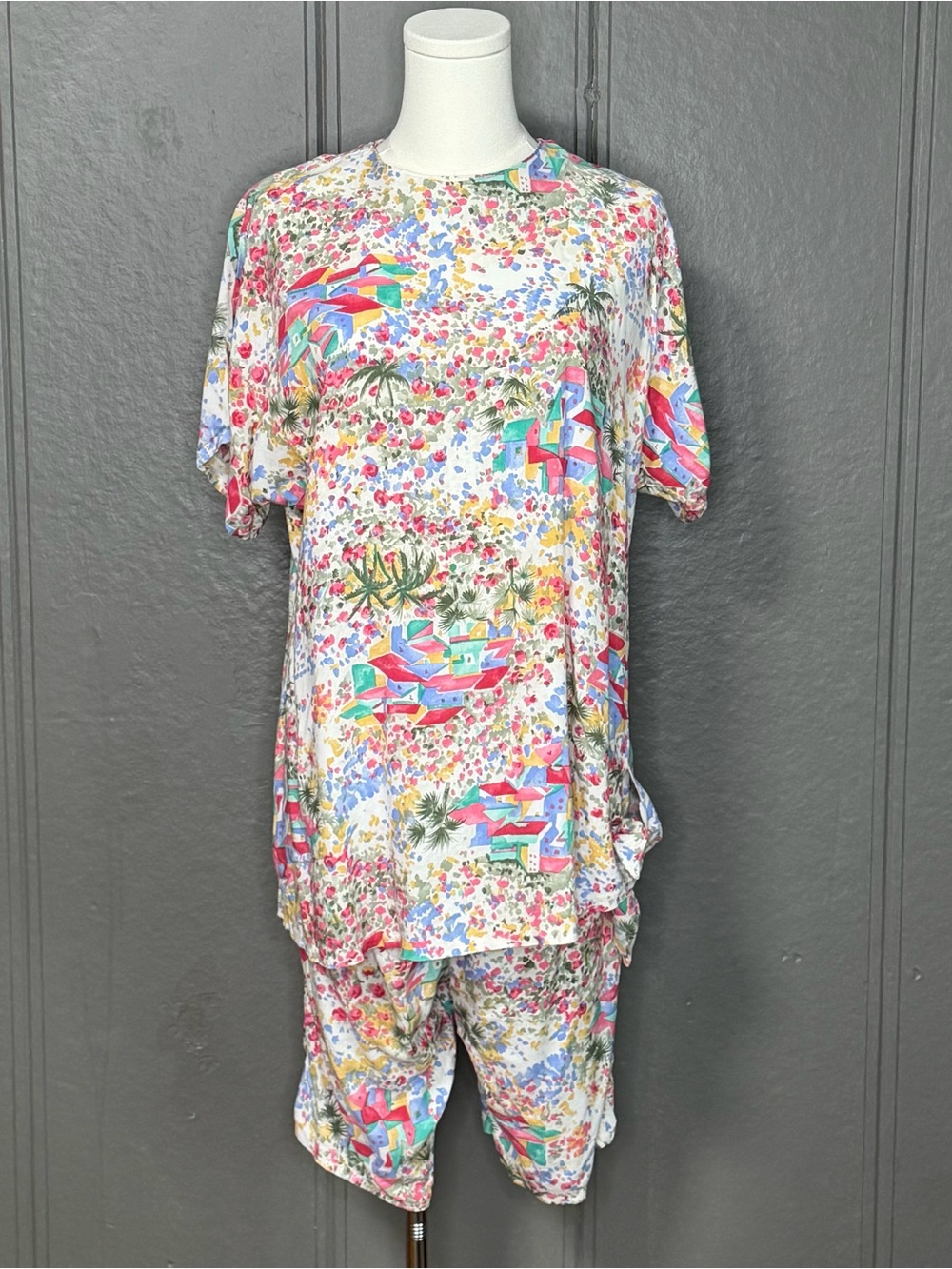 Vintage 90s Over the Rainbow Matching Tee and Shorts Set